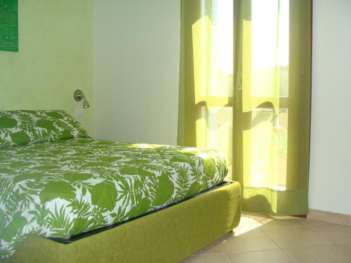 Villa Le Residenze Del Mare à Porto San Paolo  Extérieur photo