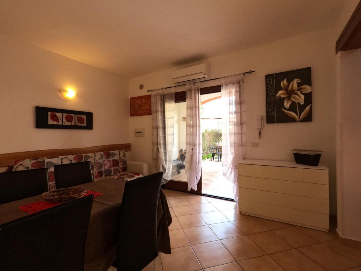 Villa Le Residenze Del Mare à Porto San Paolo  Extérieur photo